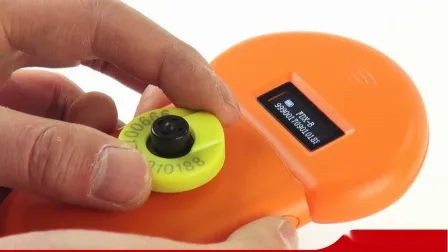 家畜RFID Tk4100 Em4305豚プラスチック動物耳タグ羊/ヤギ用